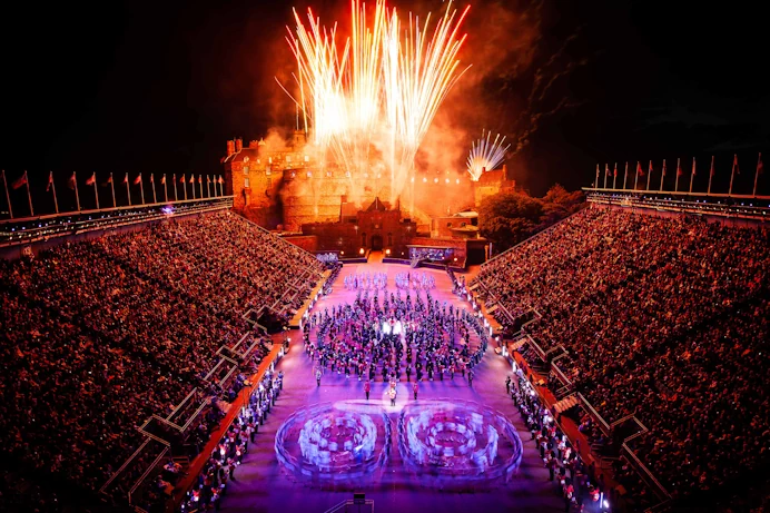 2027 Ultimate Tour - 5* Sheraton Hotel-