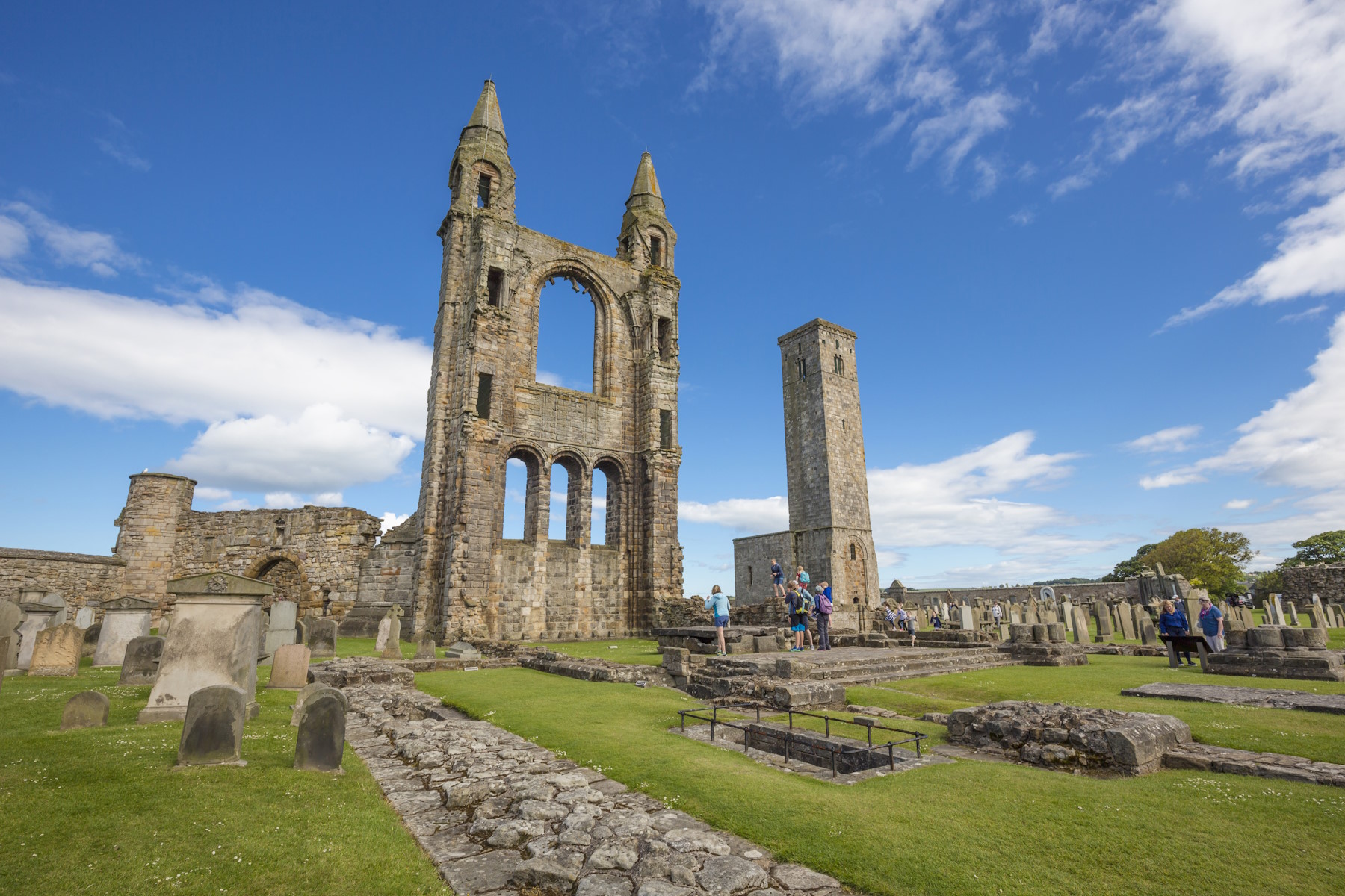 Castles, Lochs and Gordon Castle Highland Games-